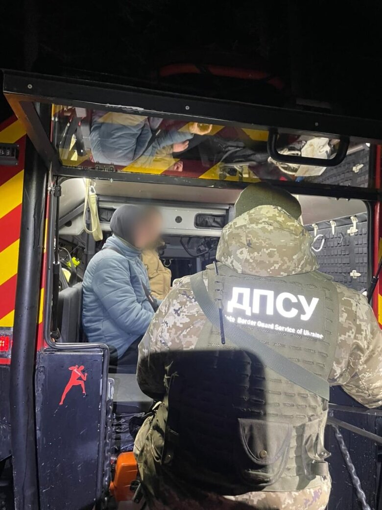Ухилняти 3 дні блукали в горах