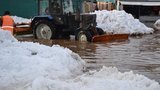 Улицы Киева уже начало подтапливать. ФОТОрепортаж