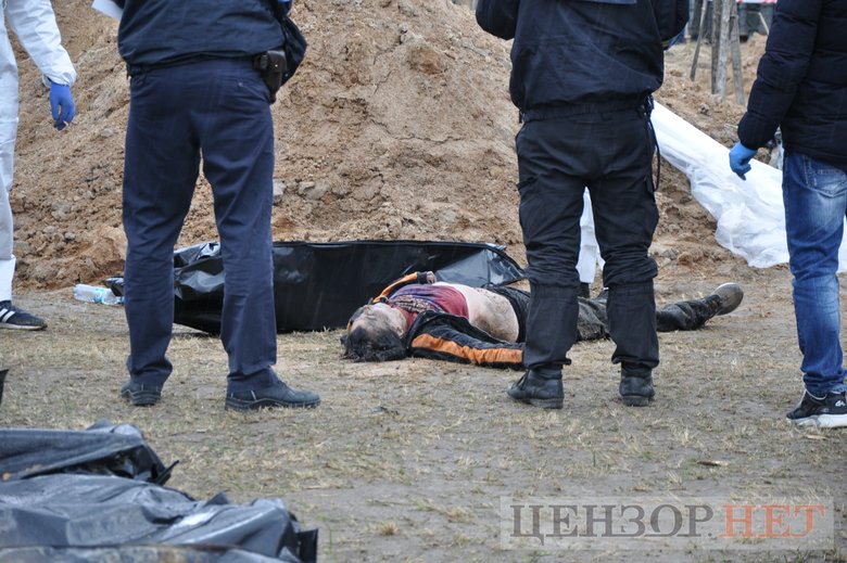 Exhumation of Ukrainians killed by occupiers began in Bucha 06
