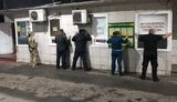 Митників пропускного пункту "Порубне" в Чернівецькій області викрито в систематичному хабарництві, - СБУ. ФОТОрепортаж