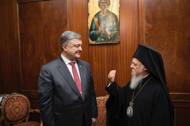 Порошенко поздравил Патриарха Варфоломея с 27-й годовщиной интронизации 01