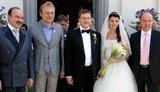 "Дружим семьями": Мэр от "Свободы" и губернатор от "ПР" погуляли на свадьбе. ФОТОрепортаж