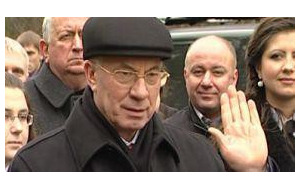 Yanukovych lectured Azarov about reforms: nobody’s jamming fingers in doors