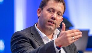Німецький уряд працює над питанням забезпечення українських біженців, – віцеканцлер