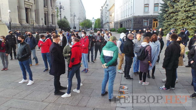 Зеленский, требуем объяснений! Венедиктову - в отставку, - активисты отстаивают продолжение расследования дела об убийстве Гандзюк 02