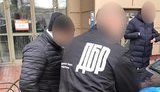 На хабарі 74,5 тис. дол. затримано 2 особи, які обіцяли збереження посади керівника держпідприємства Мінагрополітики, - ДБР. ФОТОрепортаж