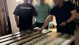 За 15 тисяч доларів допомагав ухилянтам