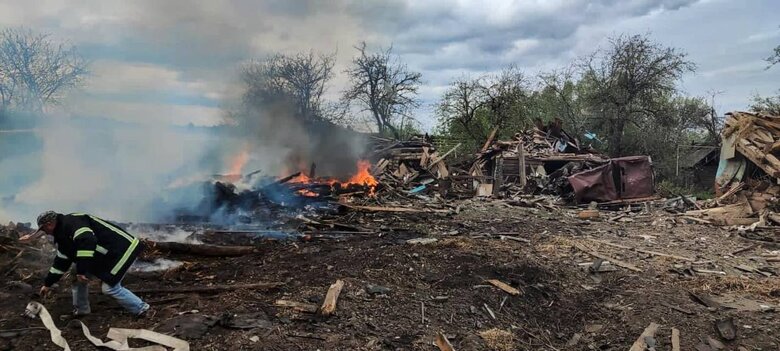 Во время фиксации последствий бомбардировки на Черниговщине трое полицейских получили травмы в результате повторной атаки 03