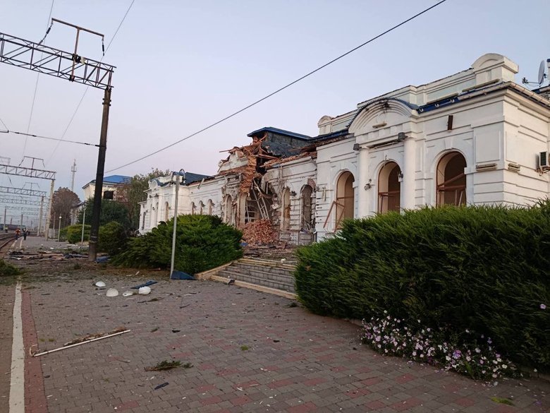 Атаковано вокзал у Берестине