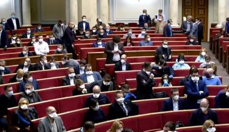 Фракция "СН" соберется сегодня в 17:00. Внеочередное заседание Рады запланировано на среду, - нардеп Шинкаренко