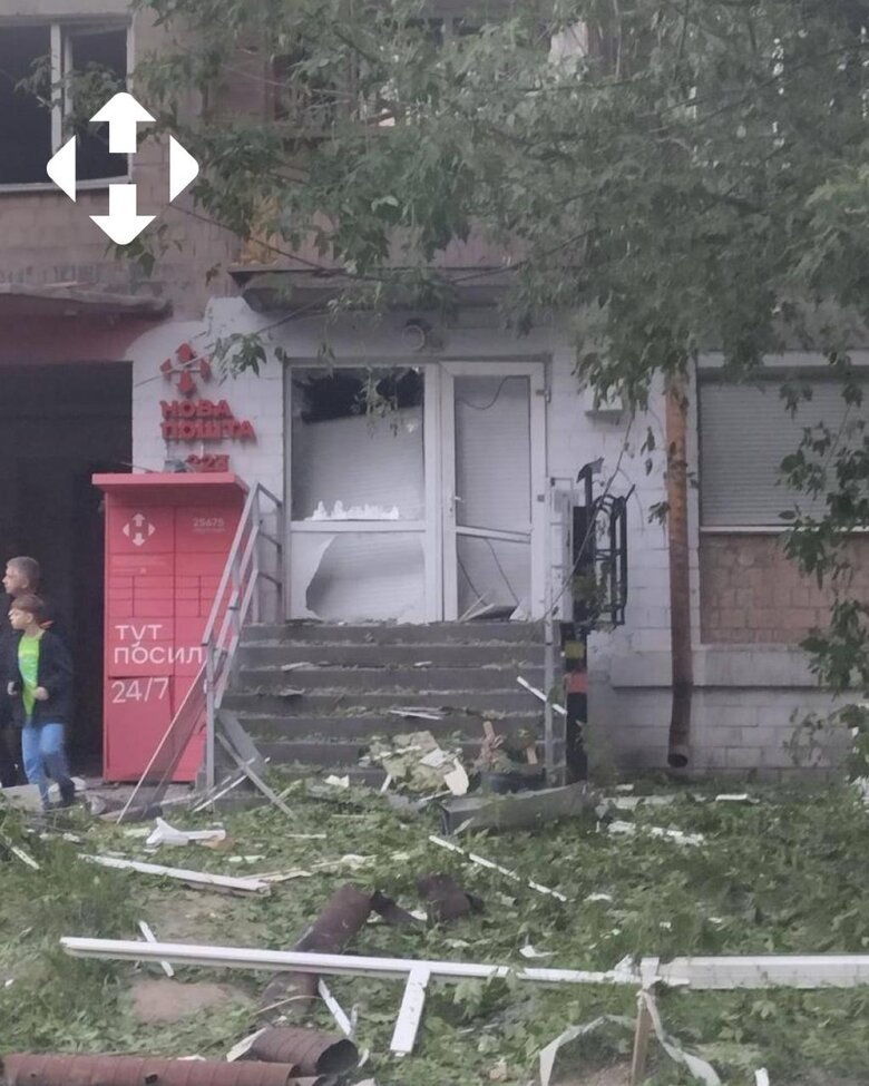 Пошкоджено кілька відділень та сортувальне депо "Нової пошти"