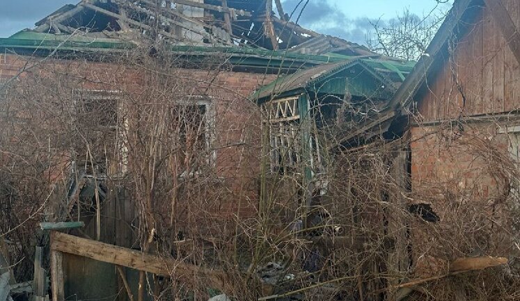 В течение дня оккупанты трижды нанесли удары по Дергачевской громаде на Харьковщине, пострадали мужчина и 12-летний ребенок. ФОТОРЕПОРТАЖ