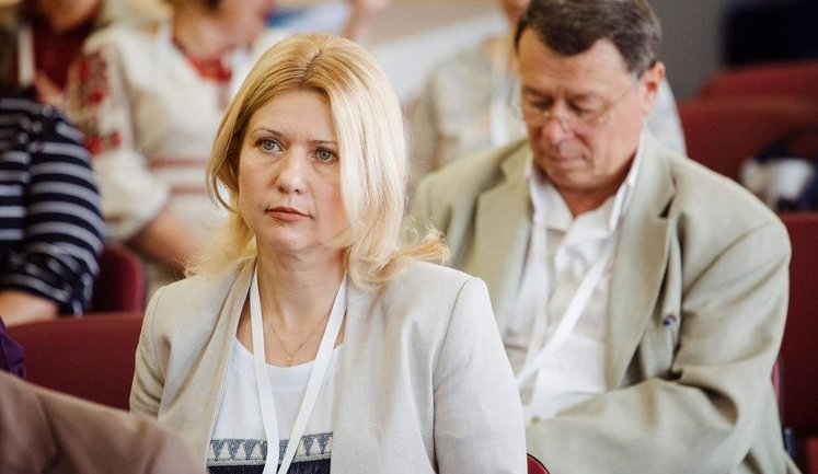 "Крім вакцинації, нас нічого не врятує" , - директорка Чернівецького лабцентру Наталія Гопко