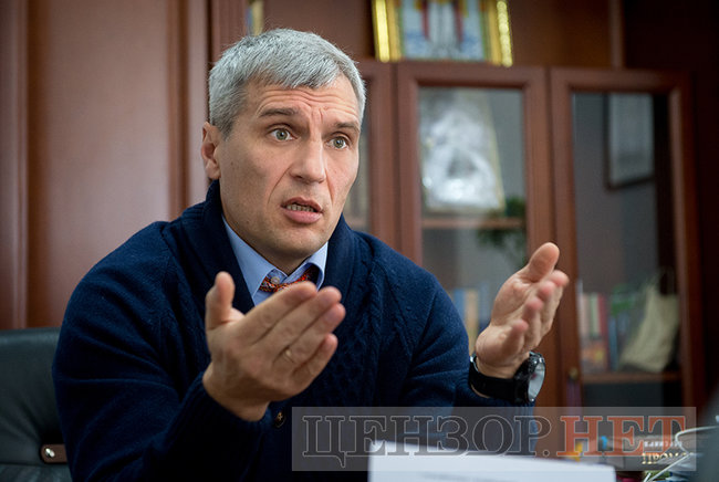 Руслан Кошулинський: Один з першочергових указів від президента Кошулинського - Указ про спадковість держави Україна. Не Радянський Союз, а УНР 03