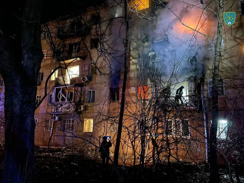 Russian terrorists attack Odesa at night with strike drones, there are victims 09