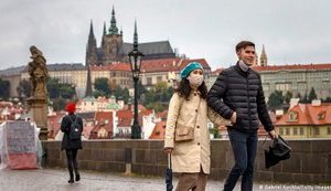 Чехія залишається відкритою для подорожей вакцинованих українців, - Кулеба