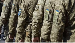 ВІЙСЬКОВІ БРЕНДИ ТА НОВА ПОЛІТИЧНА АРХІТЕКТУРА УКРАЇНИ