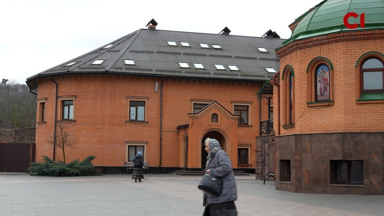 У Києві при УПЦ МП функціонує підпільна школа