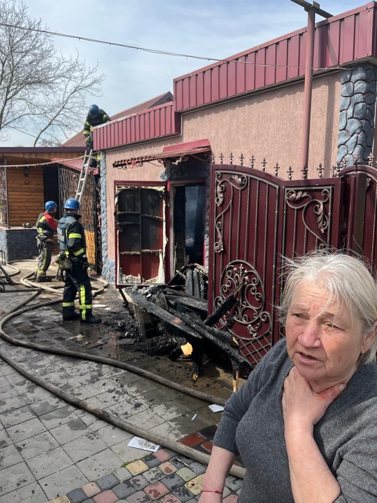 Окупанти обстріляли касетними боєприпасами Олексієво-Дружківку на Донеччині, 2 людини загинули, 4 - зазнали поранень, - ОВА 02