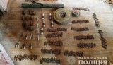 Полицейские обнаружили в доме боевика арсенал оружия