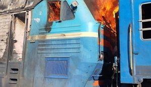 РФ вновь атаковала пассажирский поезд в Запорожье: ранена проводница. ФОТО