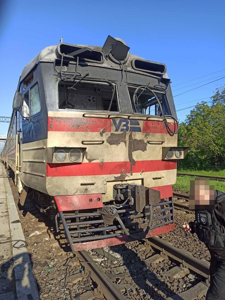 Russian forces attacked a commuter train in Zaporizhzhia: two injured