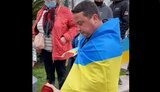 "Гори эта х#йня в огне! Простите, братья! Мне стыдно сегодня, что я русский", - росіяни спалюють свої паспорти на знак протесту проти російської війни в Україні. ВIДЕО