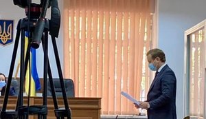 Адвокат Гордона - адвокату Порошенко Новикову: "Так извращать факты на публику… "