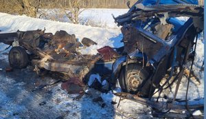 Russians strike car in Shostka region: two dead and one injured. PHOTO