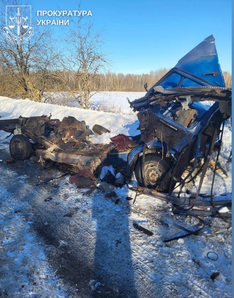 Росіяни вдарили по авто на Шосткинщині