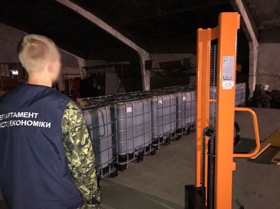 Во Львовской области полиция разоблачила участников преступной группы, занимавшихся хищением нефтепродуктов из нефтепровода 05 Во Львовской области полиция разоблачила участников преступной группы, занимавшихся хищением нефтепродуктов из нефтепровода 05