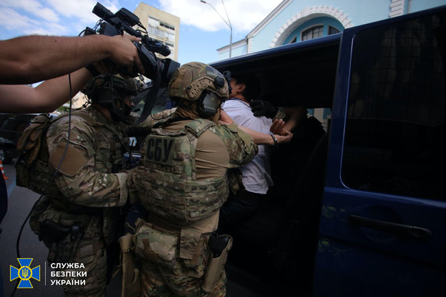 Kyiv terrorist captured alive, no explosion happened 03