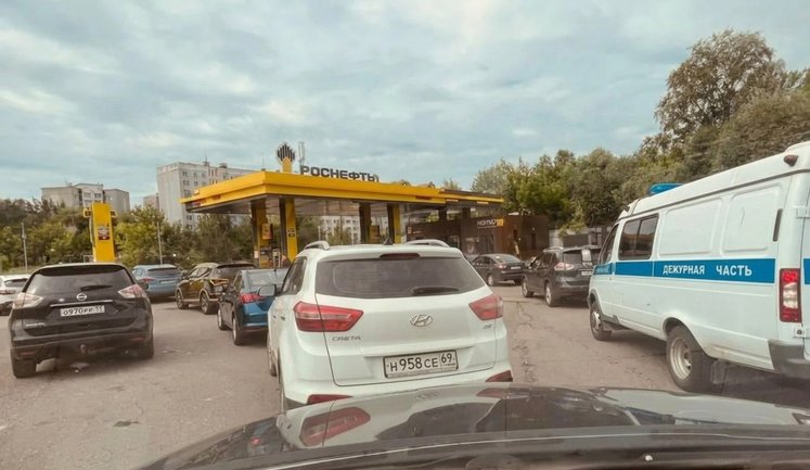 Як Кремль реагуватиме на економічні проблеми, викликані далекобійними ударами України? Голосуйте в ТГ-каналі Цензора