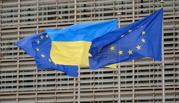 ЄС не скасує тимчасовий захист українцям, які вже виїхали, - єврокомісар з питань міграції Бруннер