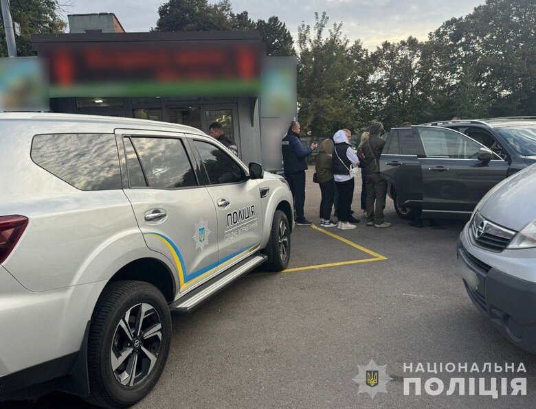 У Рівному СБУ викрила схему заробітку на ухилянтах