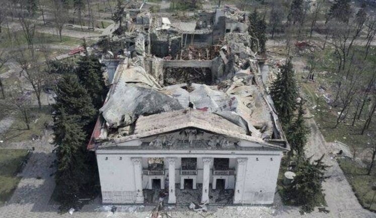Occupiers pour concrete over bodies of those who died in Drama Theater in Mariupol, and "hide" smell with chlorine, - Strategic Committee of AFU