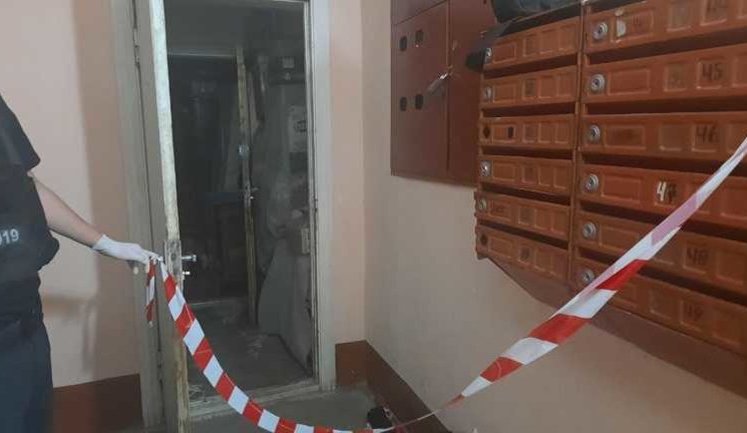 "Німі дзвінки" і закодовані жести: як у пандемію рятують жертв домашнього насильства