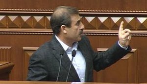 "Я уже прохожу курсы", - под давлением коллег и вице-спикера Сыроид депутат Киссе заговорил на украинском языке с трибуны ВР. ВИДЕО