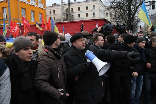 Александр Турчинов: Объявляю мобилизацию, а мне партнеры говорят, что я провоцирую русских 02