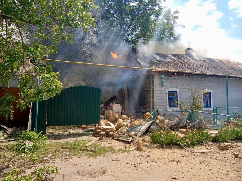 У Запорізькій ОВА показали наслідки чергового обстрілу Гуляйполя росіянами 06