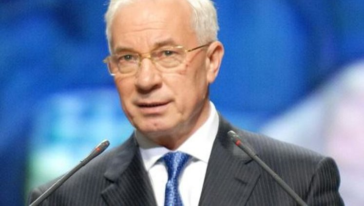 Год правительства: Азаров рассказал как выполняет предвыборные обещание Януковича