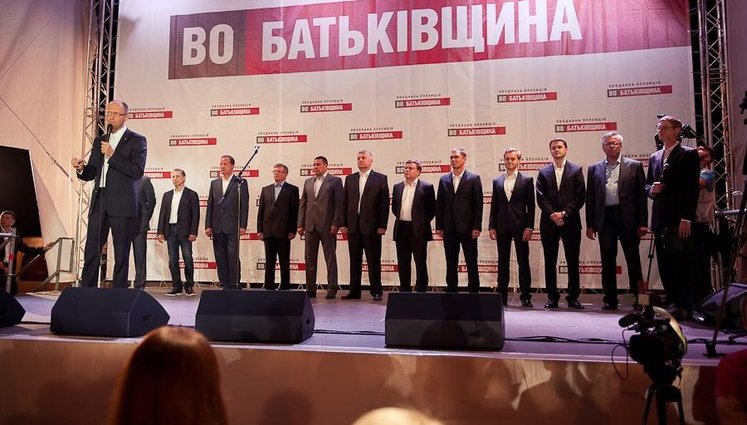 Объединенная оппозиция уверенно побеждает в Киеве, - Андриевский