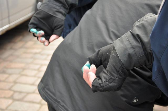 Police detains attackers of feminist rally held in downtown Kyiv 31 Police detains attackers of feminist rally held in downtown Kyiv 31
