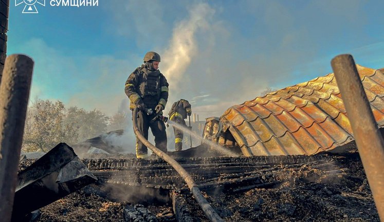 Two people injured, fires break out: aftermath of Russian attack on Hlukhiv. PHOTOS