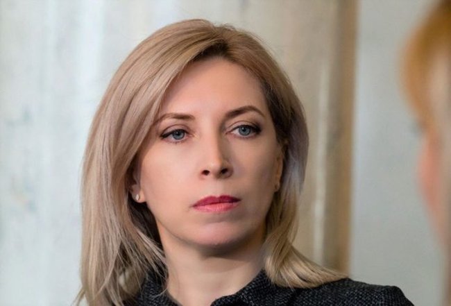 Маски під куполом: як депутати країну рятували 04