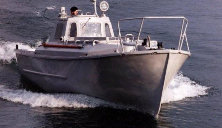 Російський корабель здійснив спробу захоплення українського судна біля берегів Криму. ВIДЕО