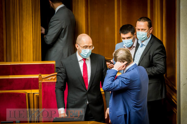Радісна Верещук, Корнієнко, який насмішив зал, вітання Гетманцева Королевській і розуміючий погляд Третьякової на Тищенка, - робота ВР 17 липня 14