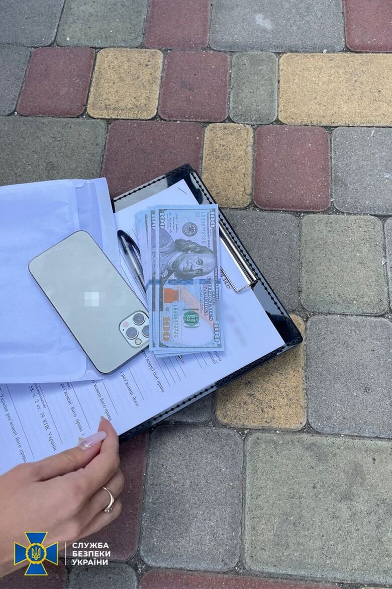 Ексдиякон УПЦ МП на Одещині за $4,5 тис. допомагав ухилянтам виїхати за кордон, - СБУ 02