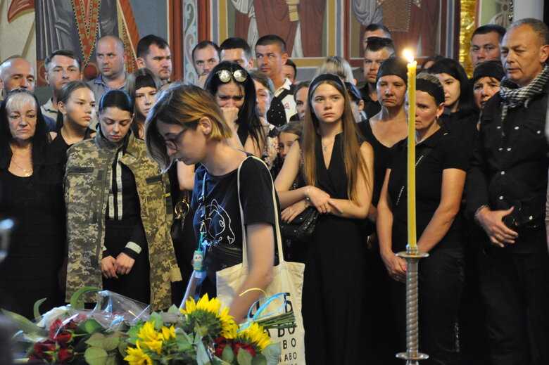 З телеведучим та військовим Карімом Гуламовим, який загинув у бою з російськими окупантами, попрощались у Києві 01