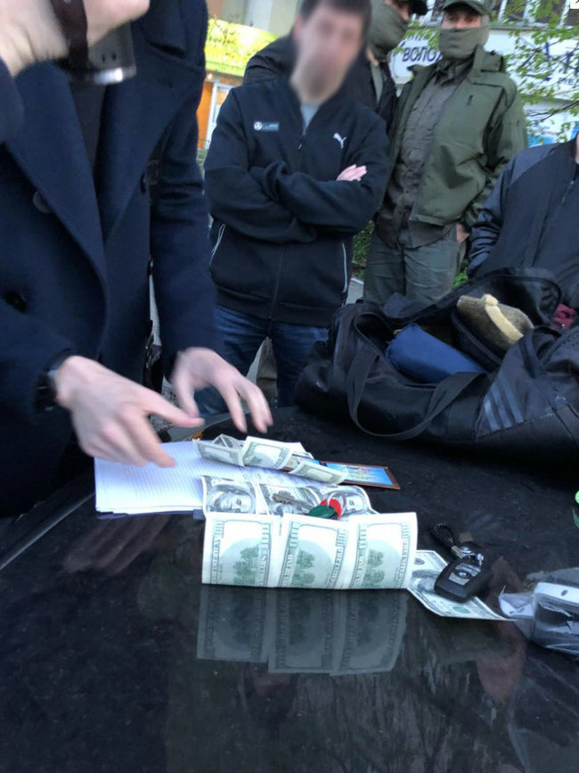 В Киеве на взятке задержали судью 02 В Киеве на взятке задержали судью 02